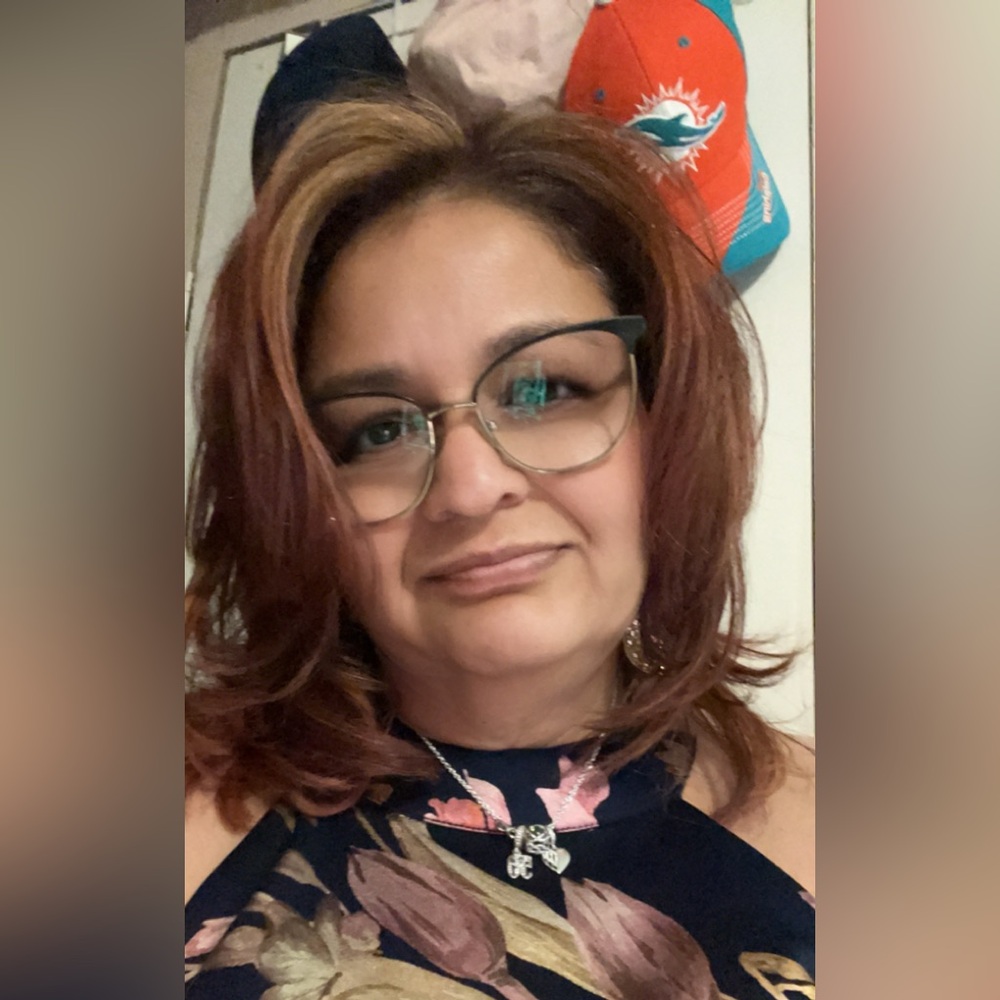 Meet your Posher, Alicia